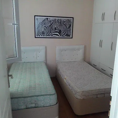 Oezay Goecer Evleri Fethiye