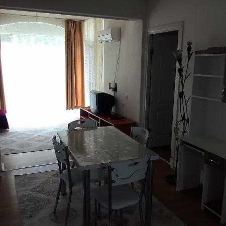 Apartament Oezay Goecer Evleri